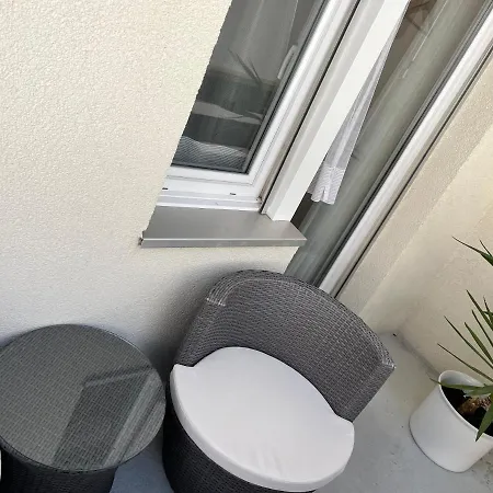 Annelise Лейкербад