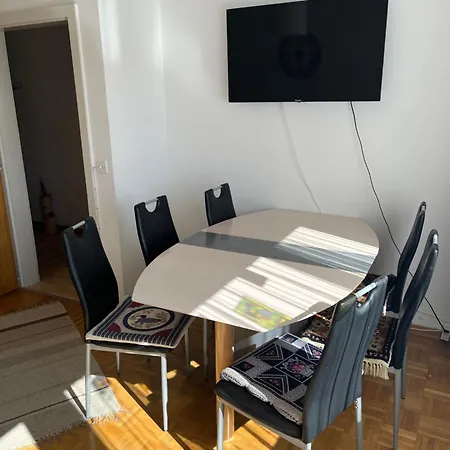 Annelise Apartment *